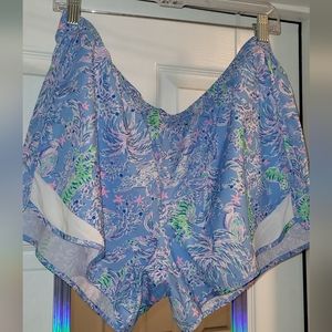 Lilly Pulitzer Ocean Trail shorts in Turtle Package